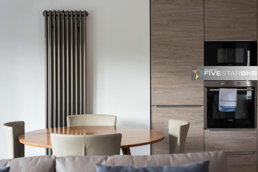 Cool Urban Apartment With Stunning Castle Views EDI Exteriér fotografie