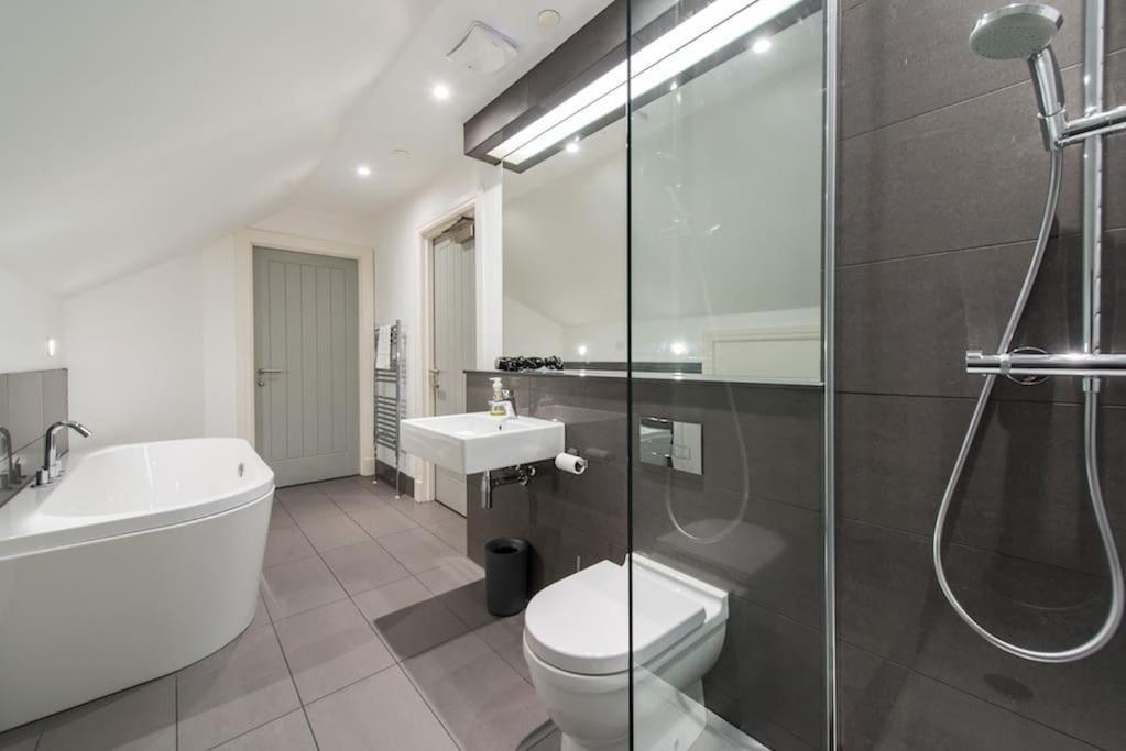 Cool Urban Apartment With Stunning Castle Views EDI Exteriér fotografie
