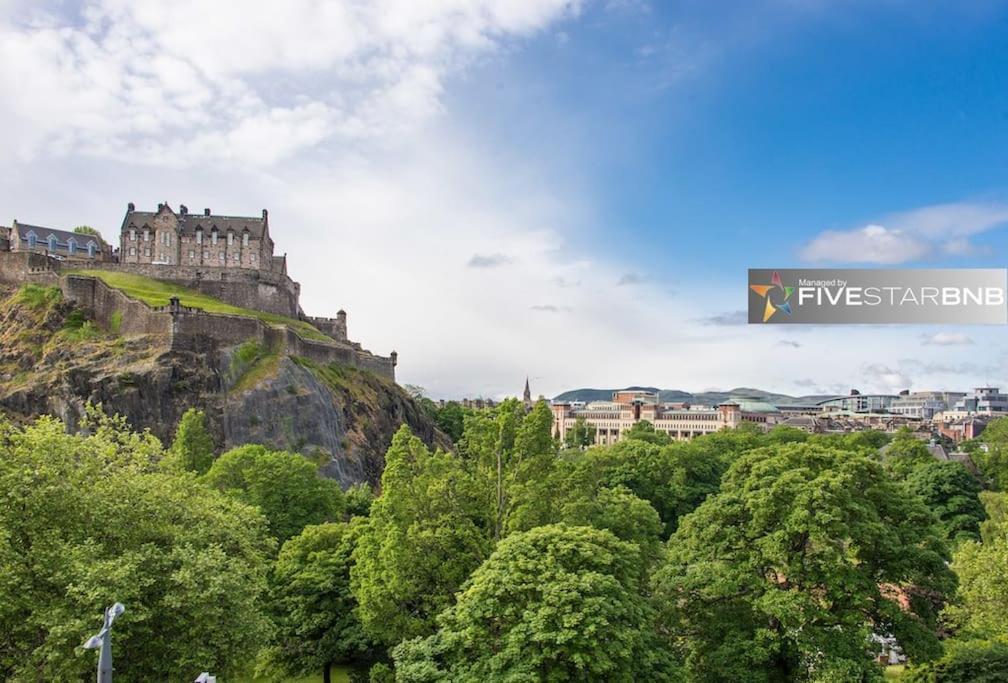 Cool Urban Apartment With Stunning Castle Views EDI Exteriér fotografie