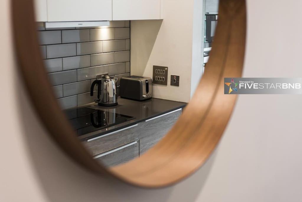 Cool Urban Apartment With Stunning Castle Views EDI Exteriér fotografie