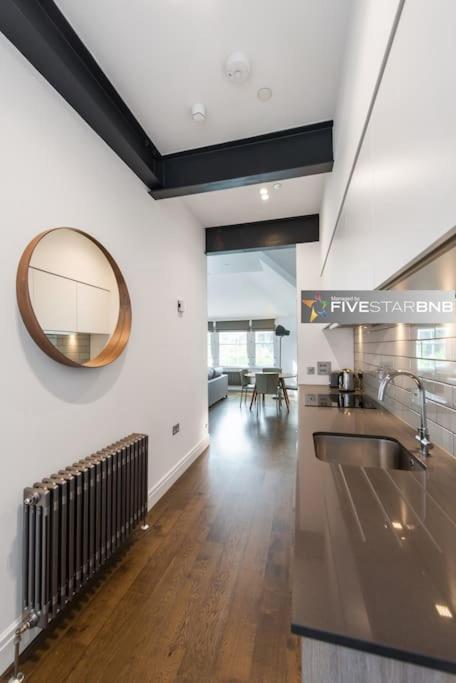 Cool Urban Apartment With Stunning Castle Views EDI Exteriér fotografie